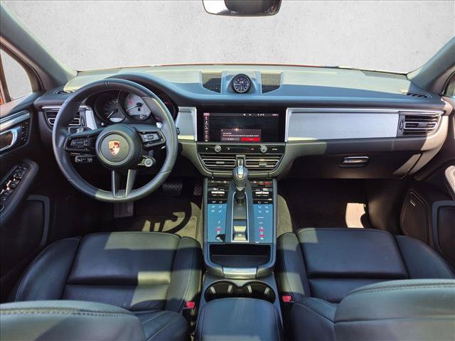 Used 2023 Porsche Macan S AWD/4WD image 16
