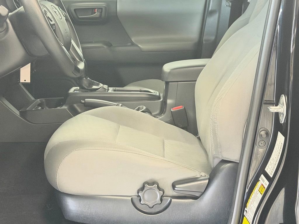 Used 2022 Toyota Tacoma SR w/ SR Convenience Package RWD image 13