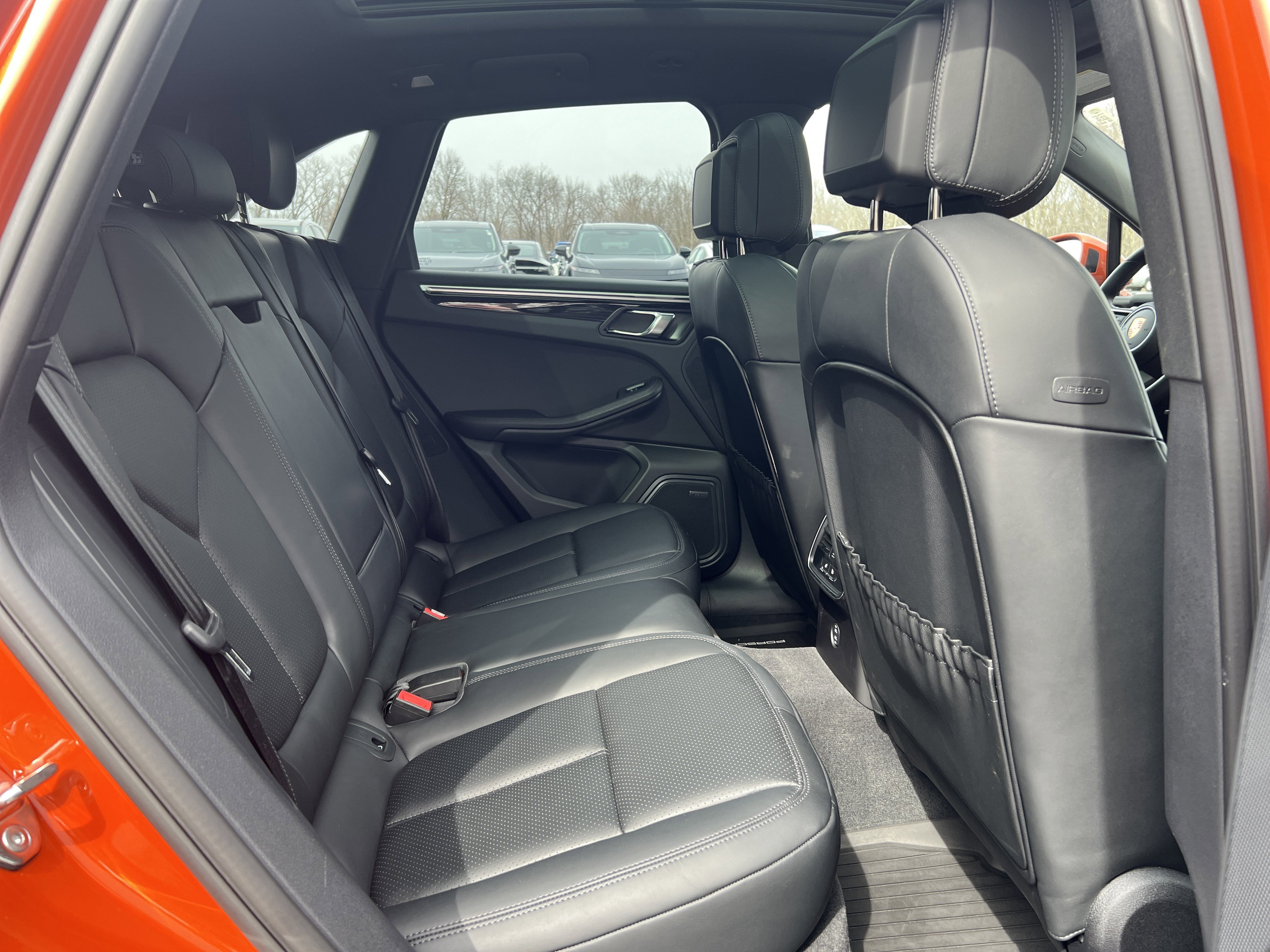 Used 2024 Porsche Macan image 27