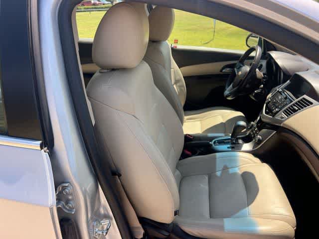 Used 2015 Chevrolet Cruze LT FWD image 12