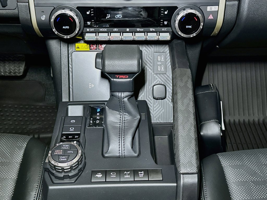 New 2026 Toyota Tacoma TRD Off-Road w/ TRD Off Road Premium Package AWD/4WD image 11