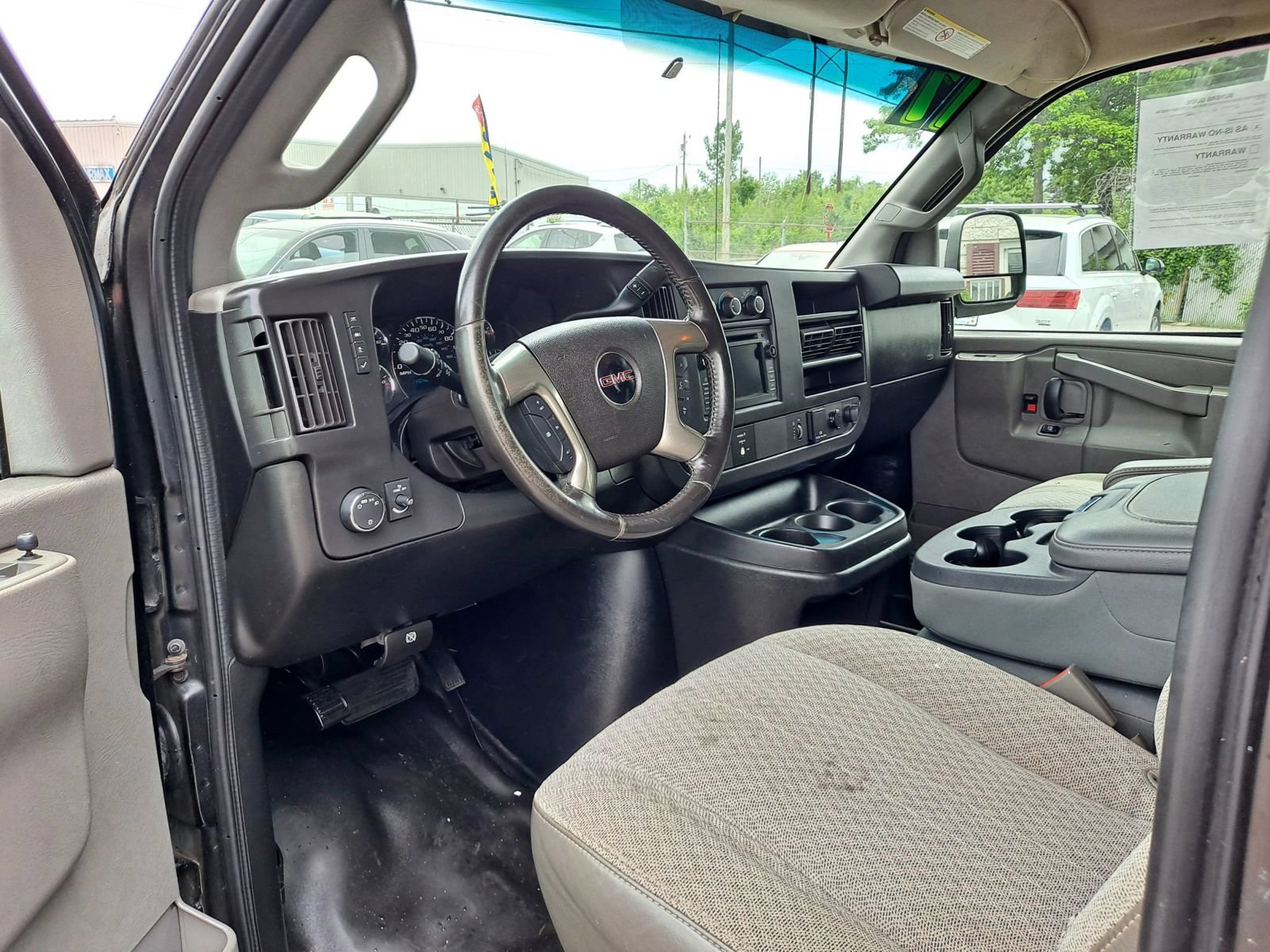 Used 2017 GMC Savana 2500 RWD image 7
