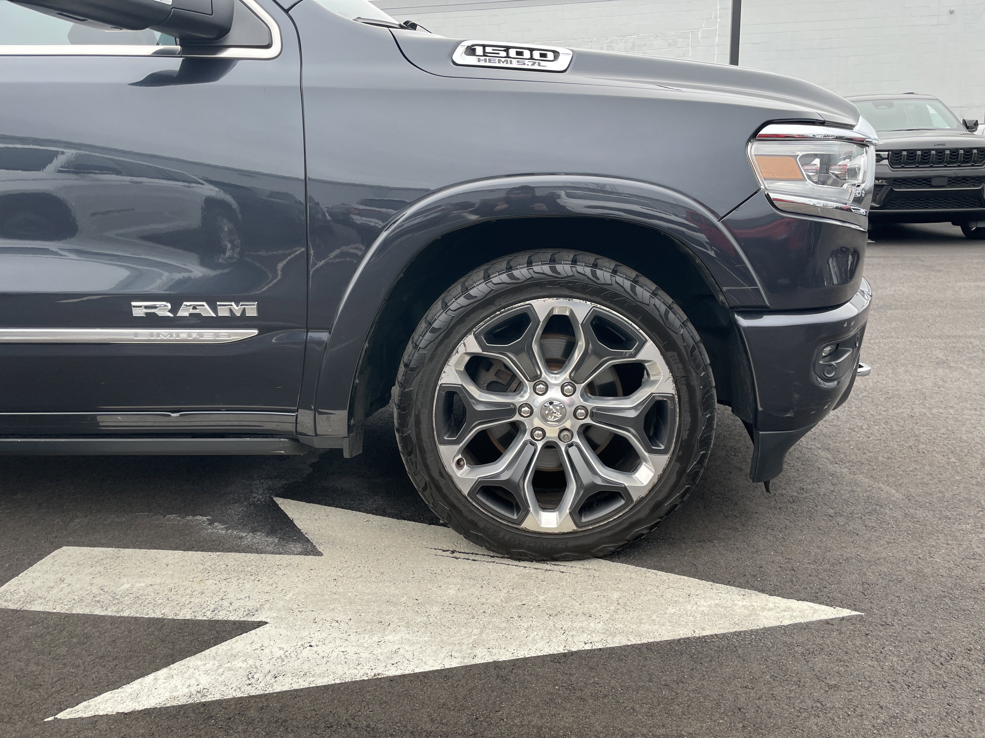 Used 2020 RAM 1500 Limited image 7