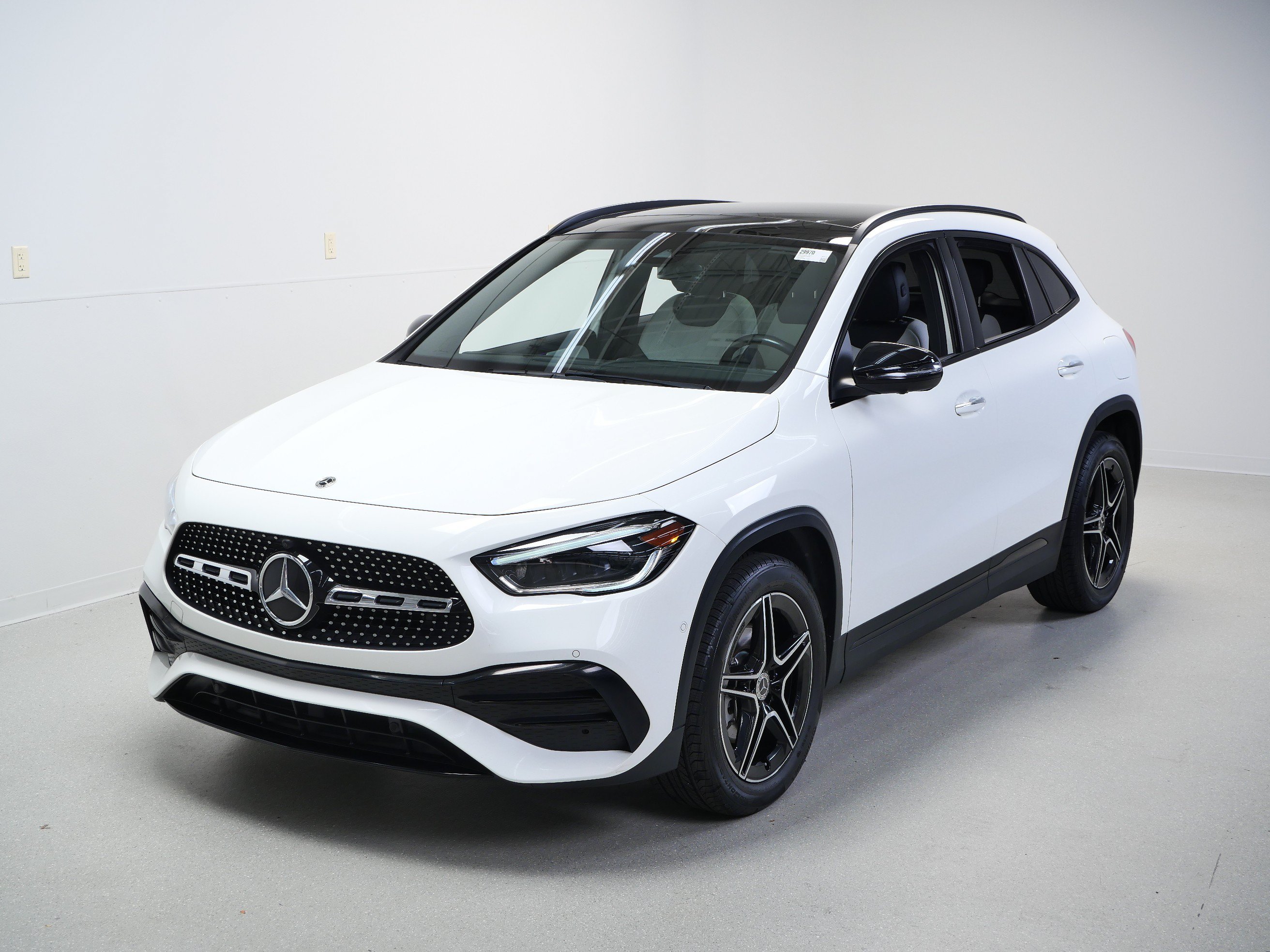 Used 2022 Mercedes-Benz GLA 250 4MATIC image 13