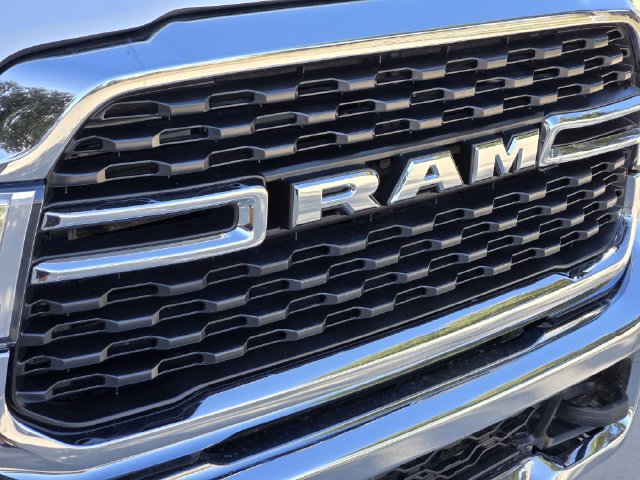 Used 2024 RAM 3500 SLT w/ Quick Order Package 2YG SLT AWD/4WD image 11