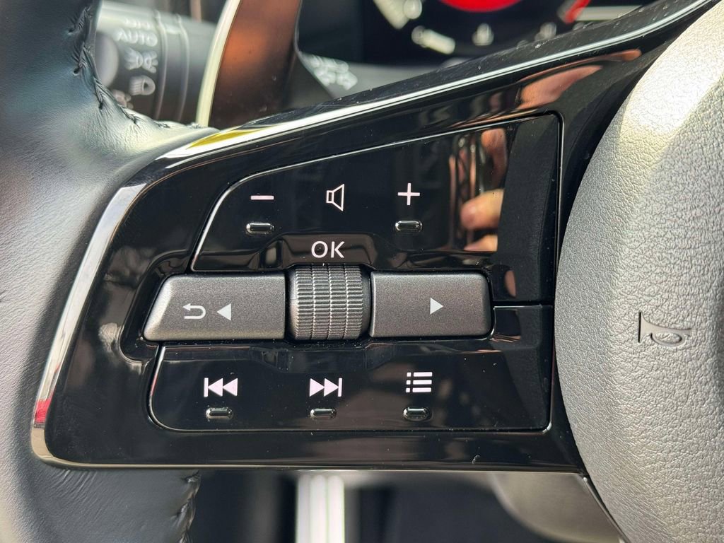 Certified 2024 Nissan Z Performance image 18