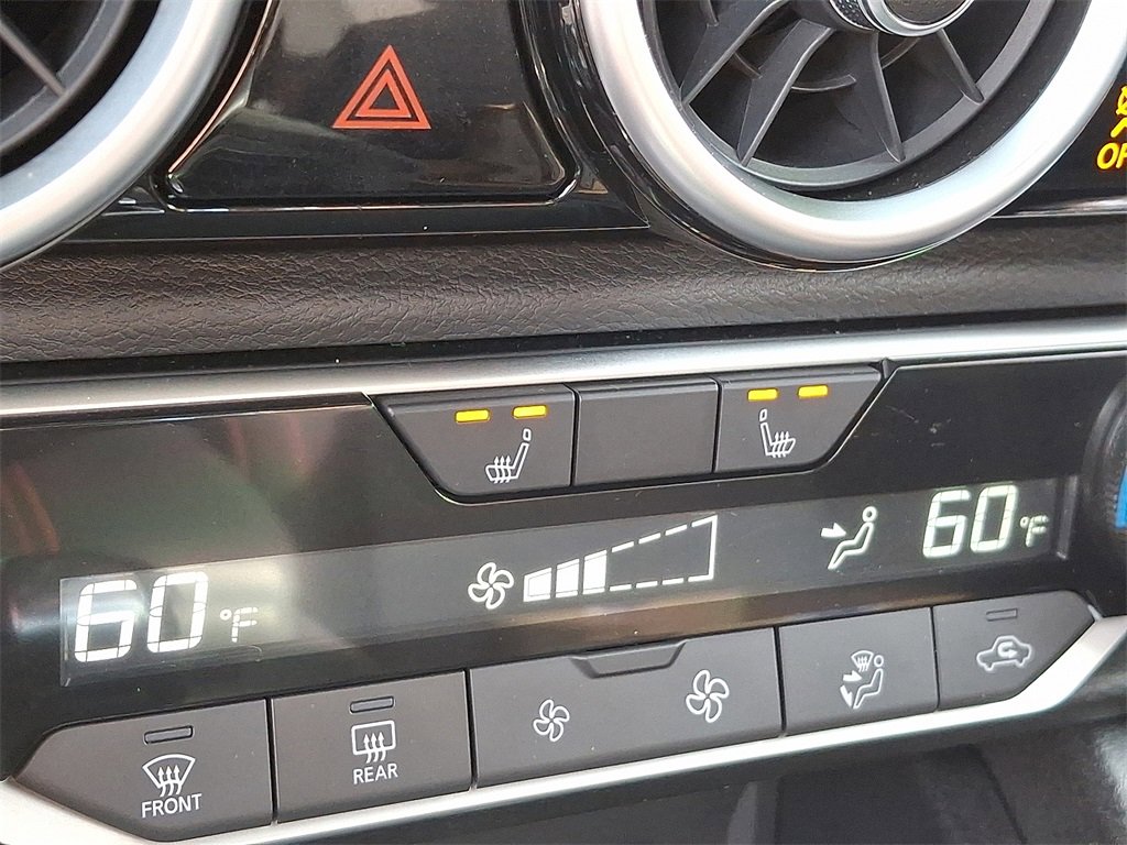 Certified 2025 Nissan Sentra SR image 23