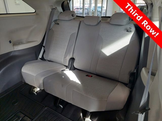 Certified 2022 Toyota Sienna LE image 11