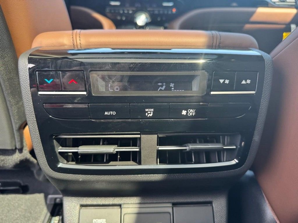 Certified 2026 Acura MDX w/ Technology Package image 13