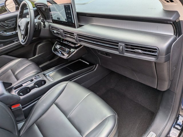 Used 2024 Lincoln Corsair FWD image 20