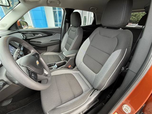 Certified 2022 Chevrolet TrailBlazer LT w/ Convenience Package image 14