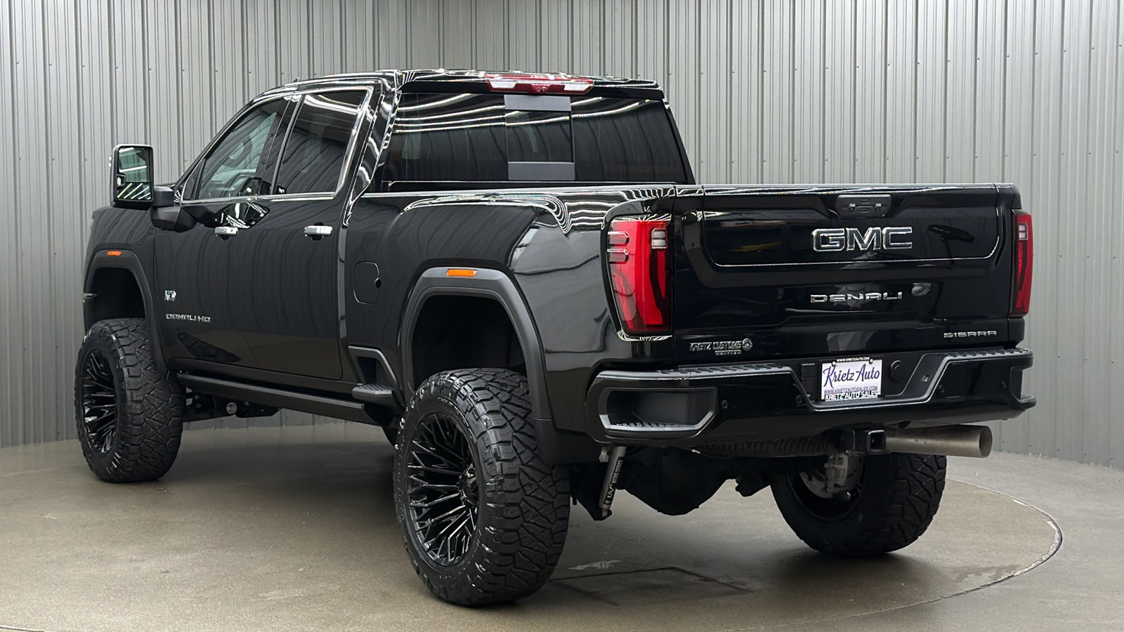 Used 2026 GMC Sierra 2500 Denali Ultimate AWD/4WD image 3