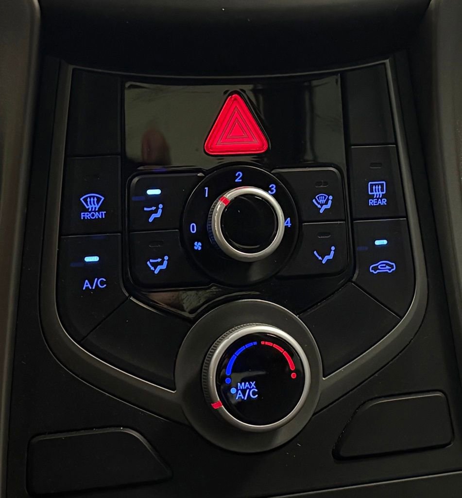 Used 2015 Hyundai Elantra SE w/ Option Group 02 FWD image 20