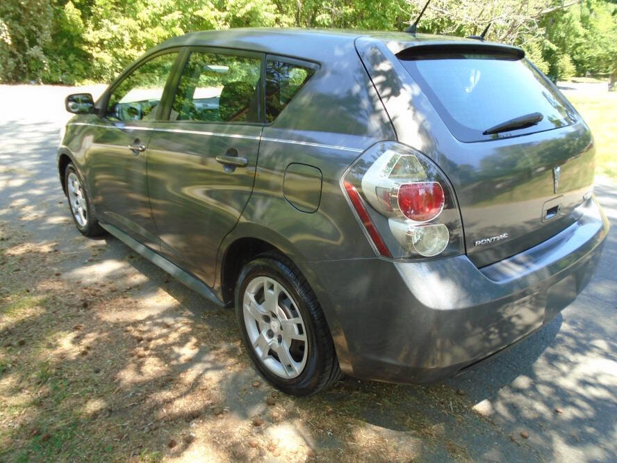 Used 2009 Pontiac Vibe w/ Preferred Package FWD image 7