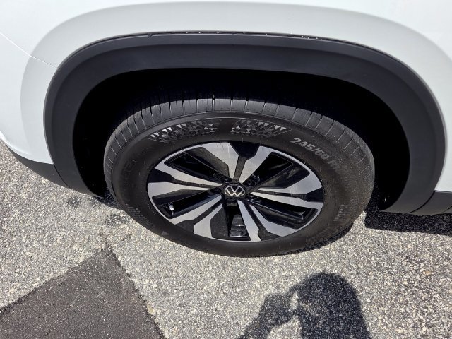 New 2026 Volkswagen Atlas SE FWD image 18