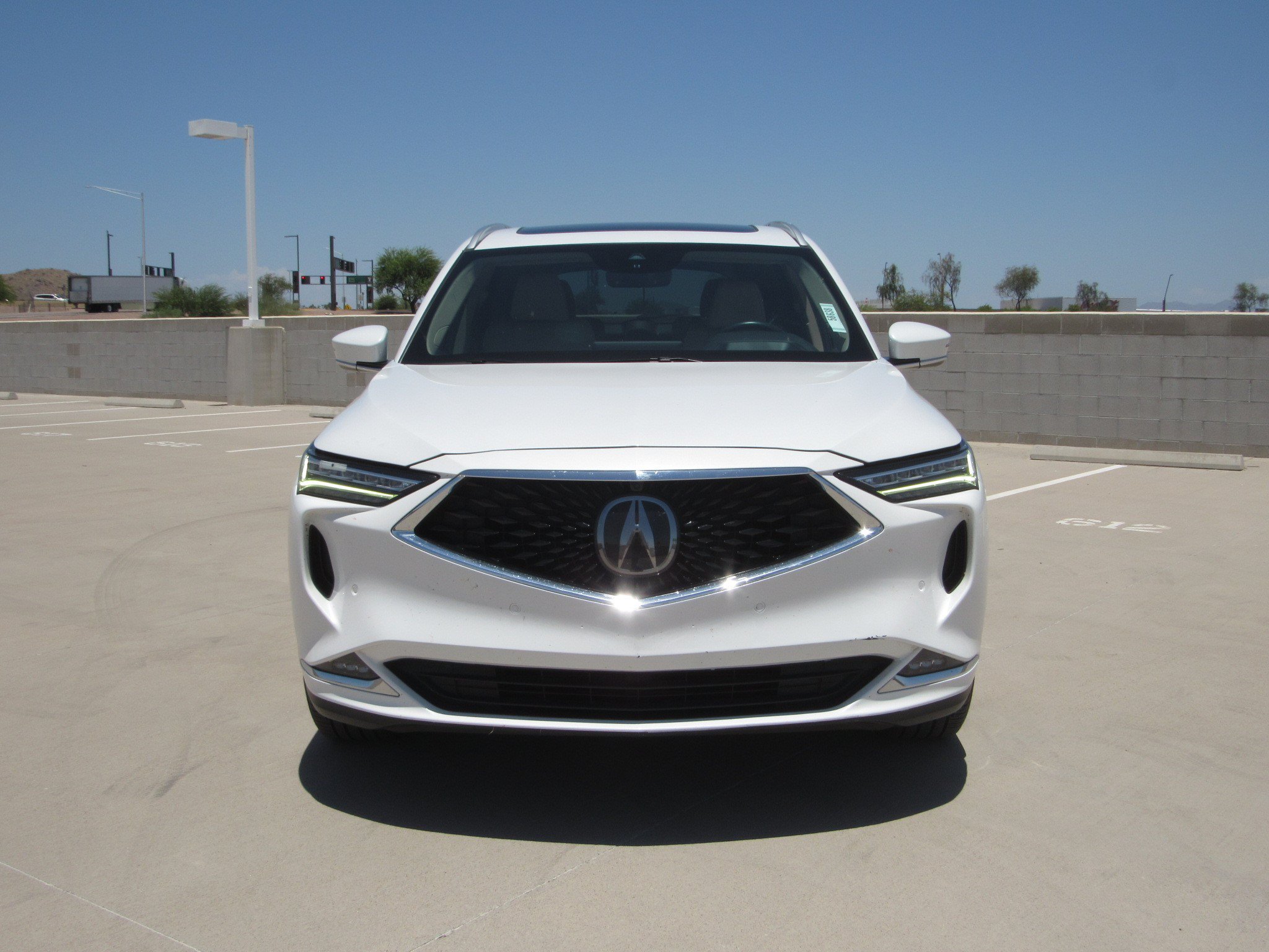 Used 2023 Acura MDX SH-AWD w/ Advance Package image 3