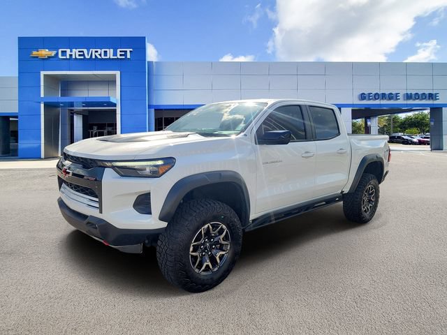 Certified 2024 Chevrolet Colorado ZR2 AWD/4WD image 2