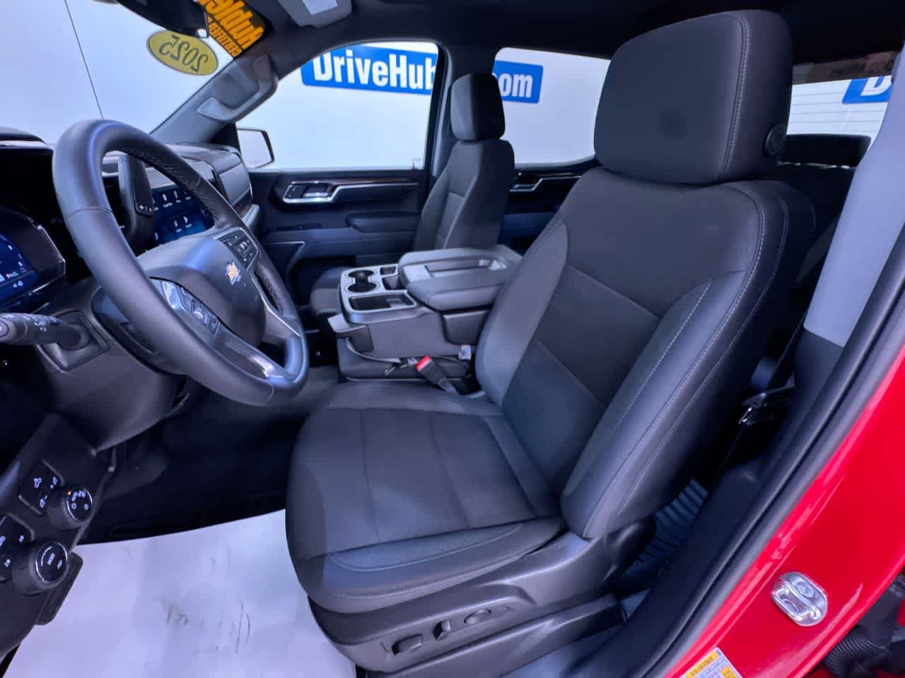Used 2025 Chevrolet Silverado 1500 LT AWD/4WD image 14