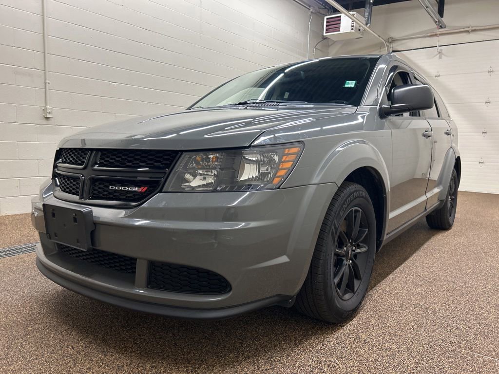 Used 2020 Dodge Journey SE w/ Blacktop Package FWD image 5