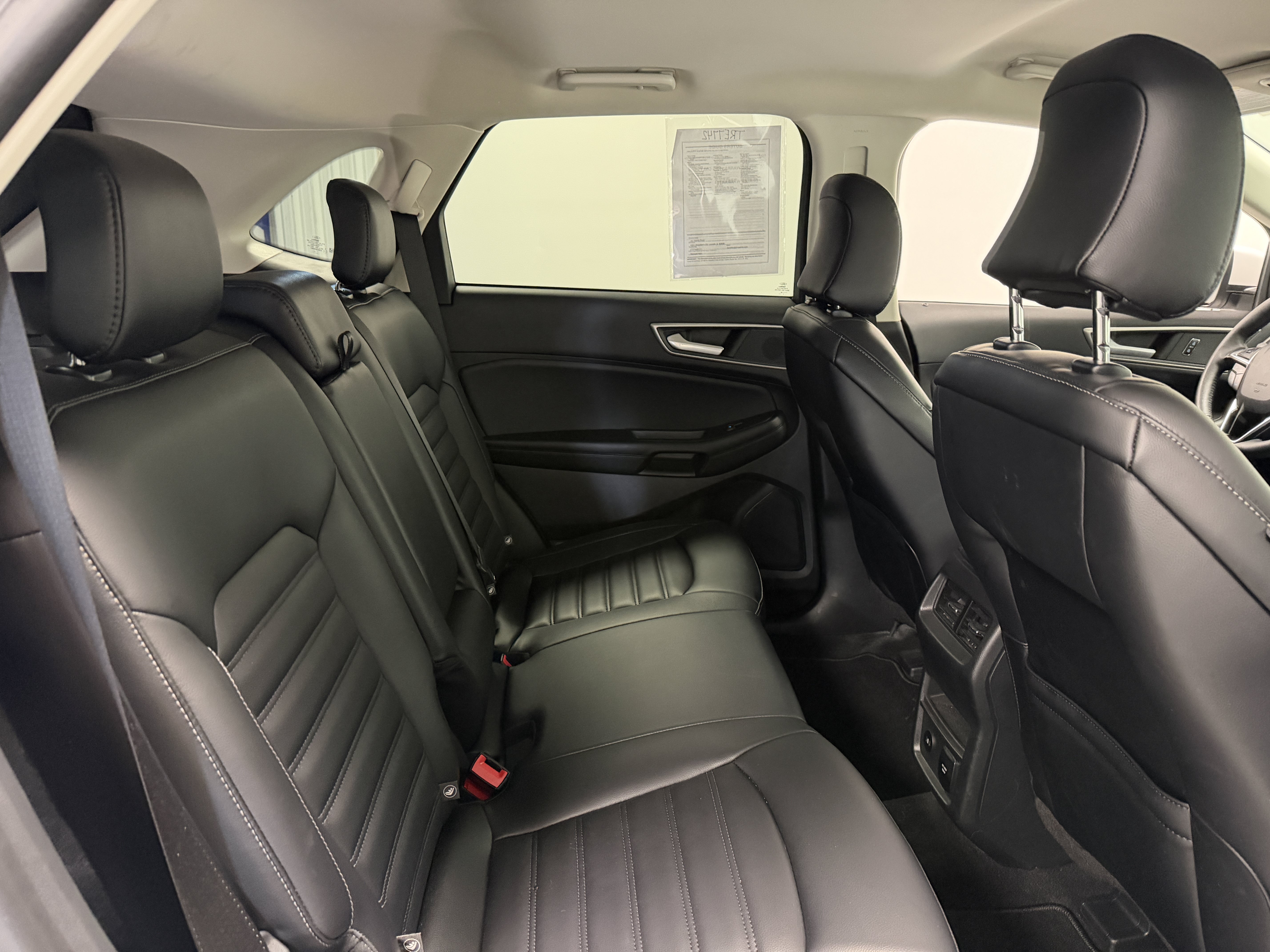 Used 2024 Ford Edge SEL w/ Convenience Package AWD/4WD image 19