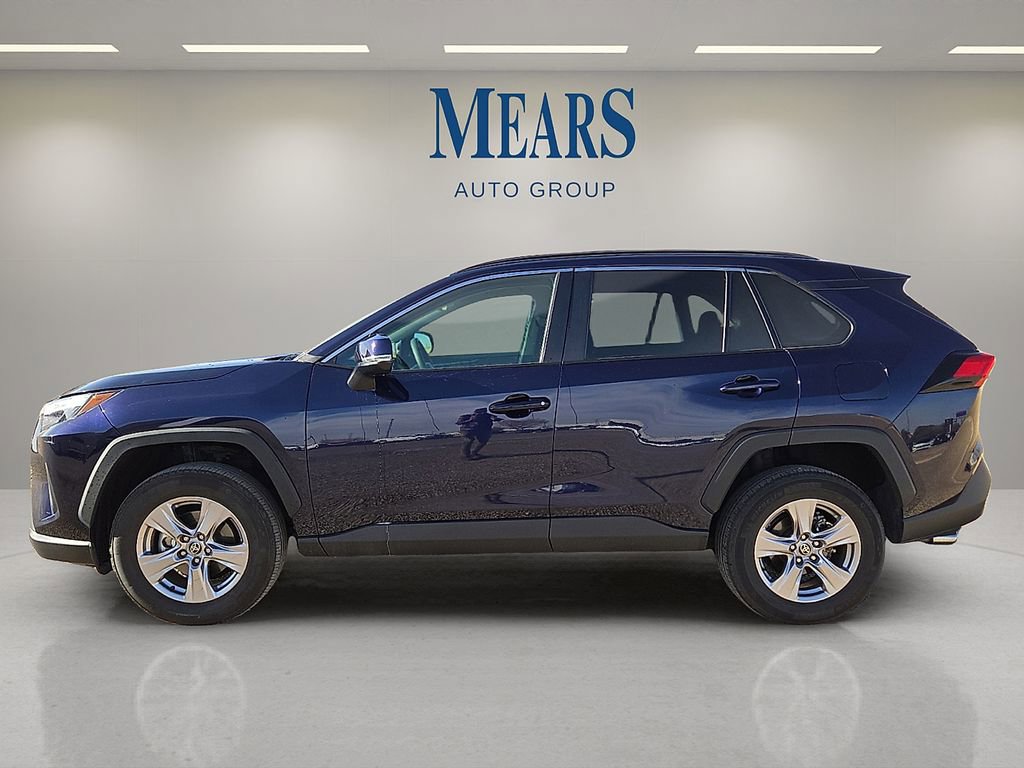 Used 2025 Toyota RAV4 XLE image 2