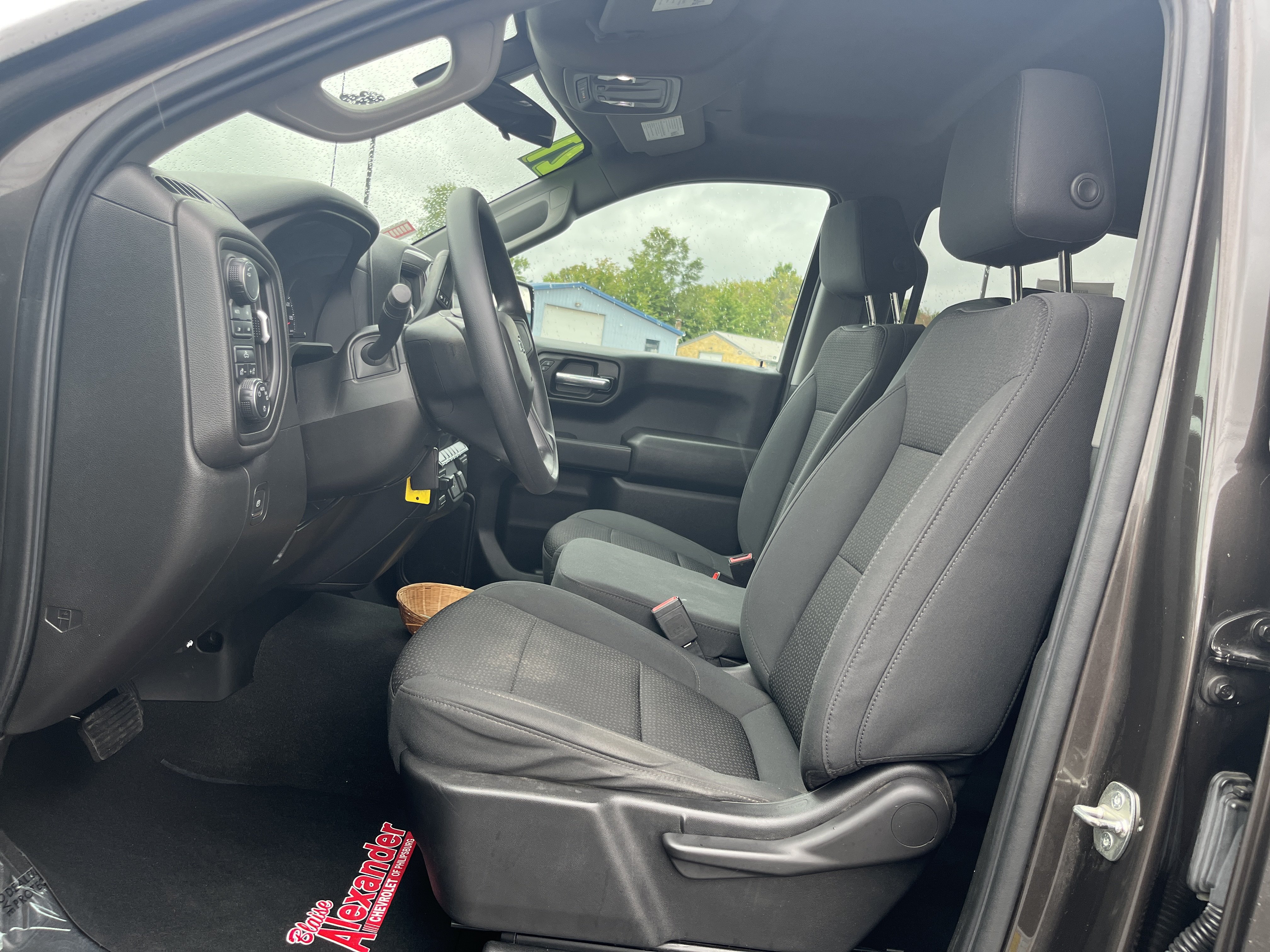 Used 2021 Chevrolet Silverado 1500 Custom Trail Boss AWD/4WD image 5