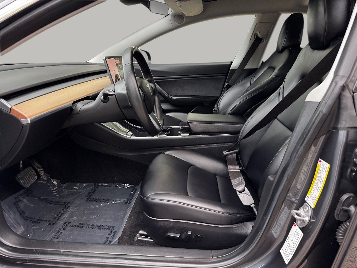 Used 2018 Tesla Model 3 Long Range image 14