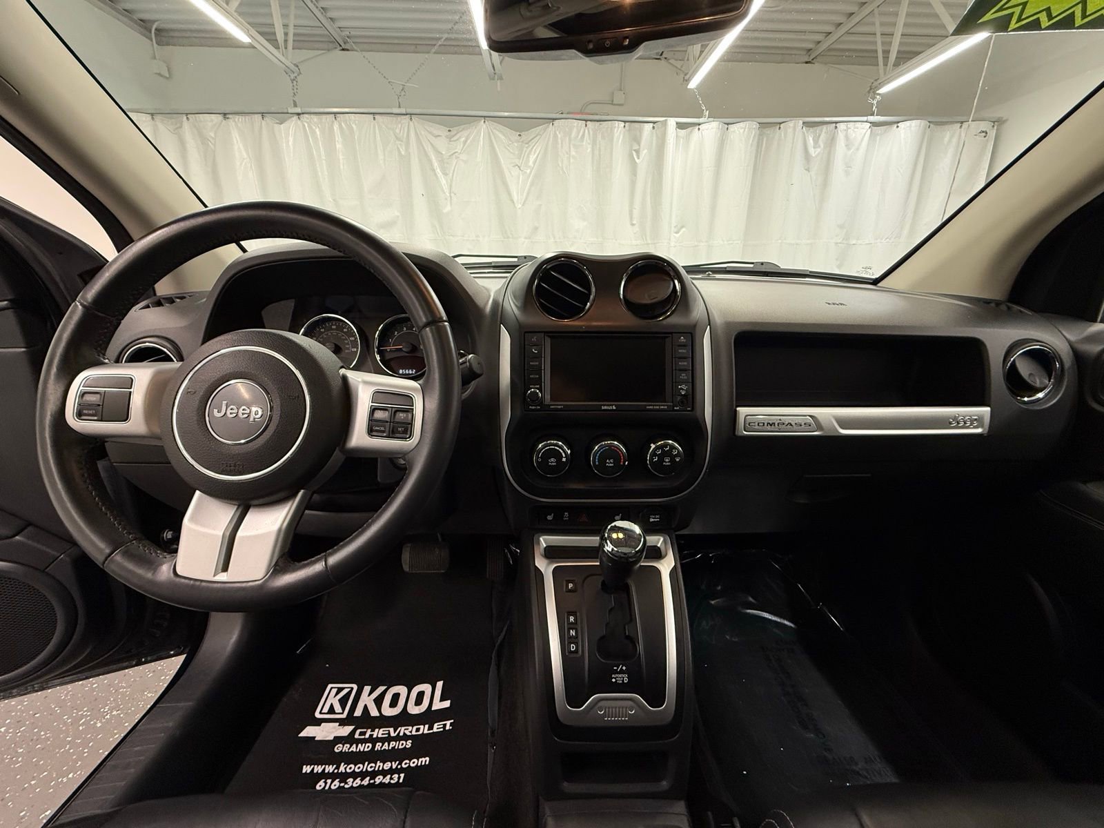 Used 2017 Jeep Compass High Altitude image 17