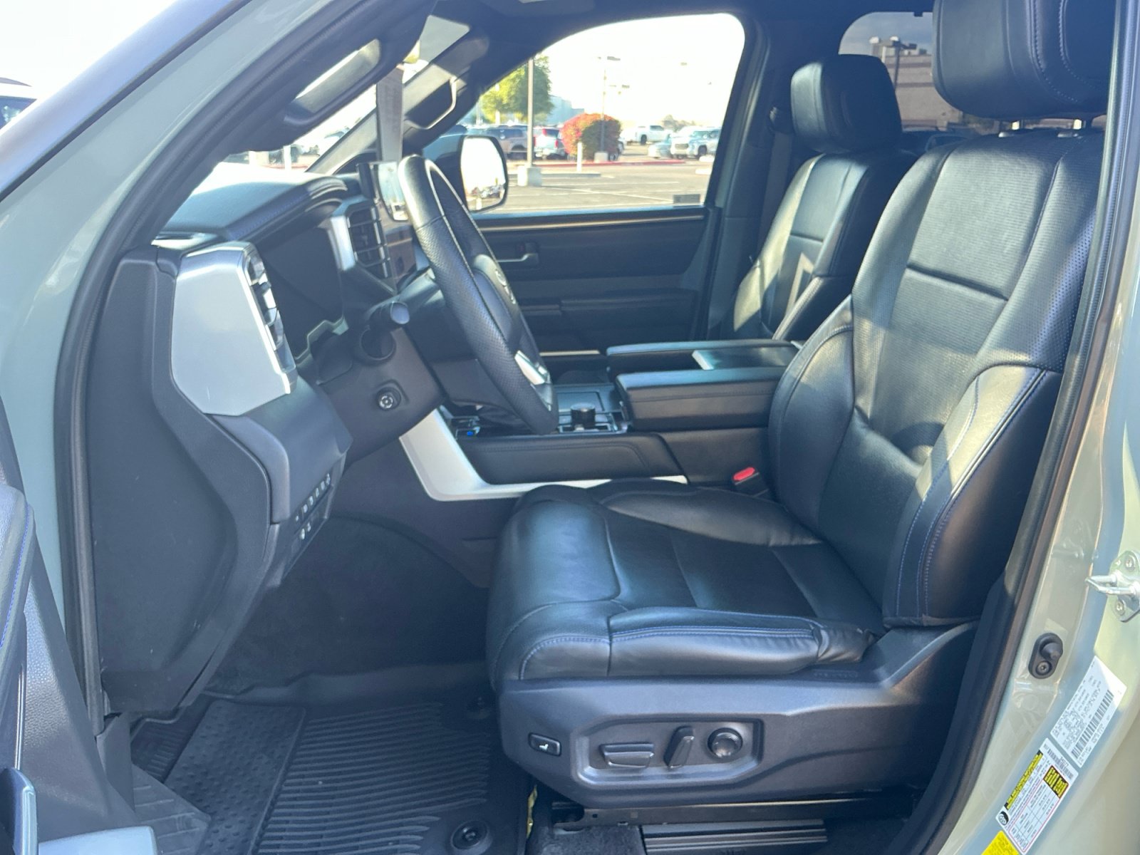 Used 2025 Toyota Sequoia Platinum AWD/4WD image 14