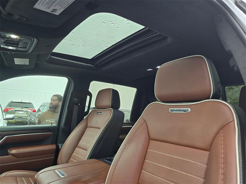 Used 2024 GMC Sierra 3500 Denali Ultimate image 57