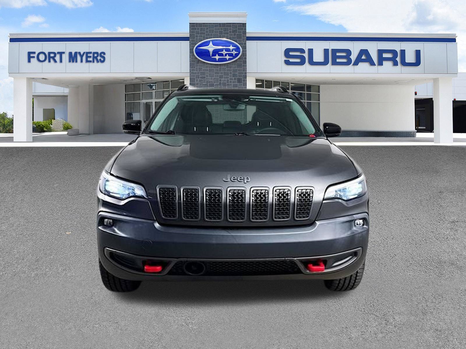 Used 2022 Jeep Cherokee Trailhawk AWD/4WD image 3