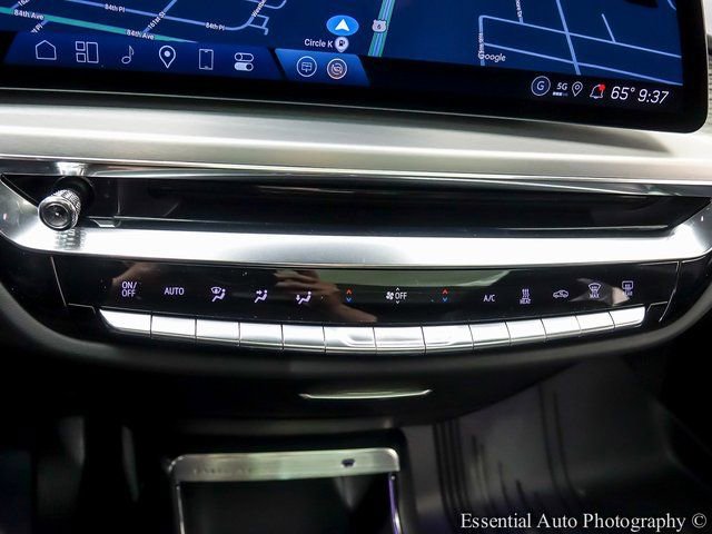 New 2025 Cadillac Lyriq Luxury w/ LPO, Floor Liner Package image 18