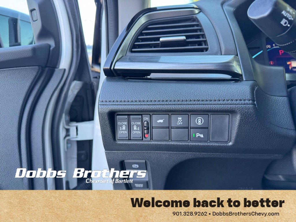 Used 2024 Honda Odyssey Elite image 16