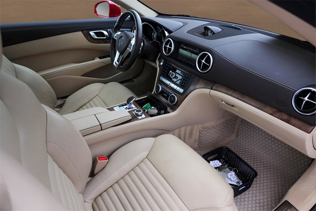 Used 2016 Mercedes-Benz SL 550 image 29