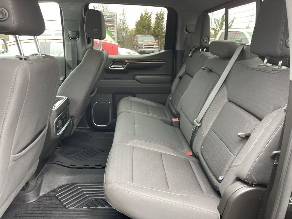 Used 2022 GMC Sierra 1500 Elevation w/ Preferred Package image 9