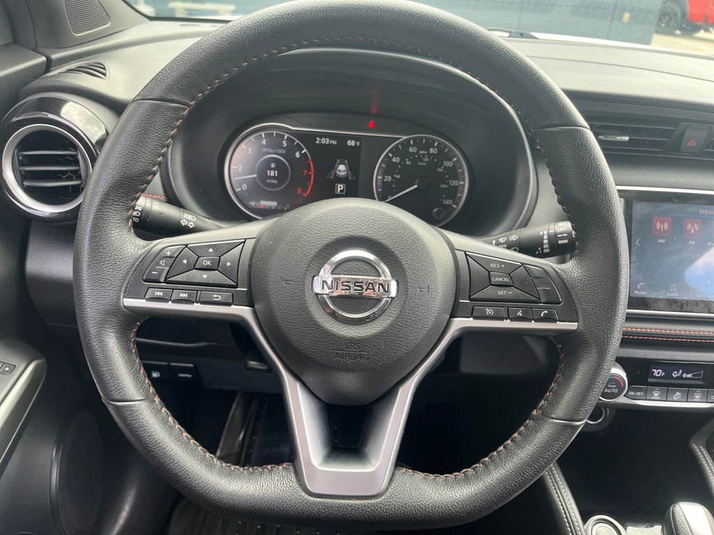 Used 2020 Nissan Kicks SR image 14