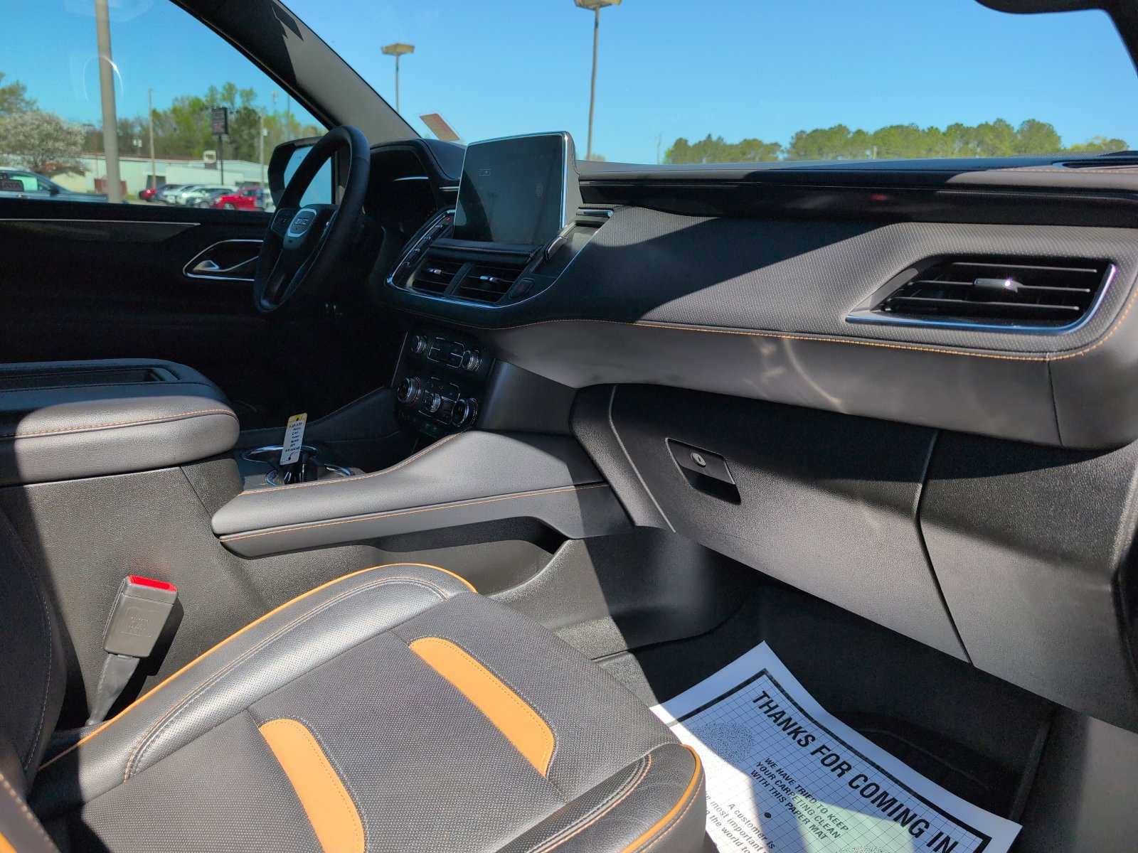 Used 2022 GMC Yukon AT4 image 11