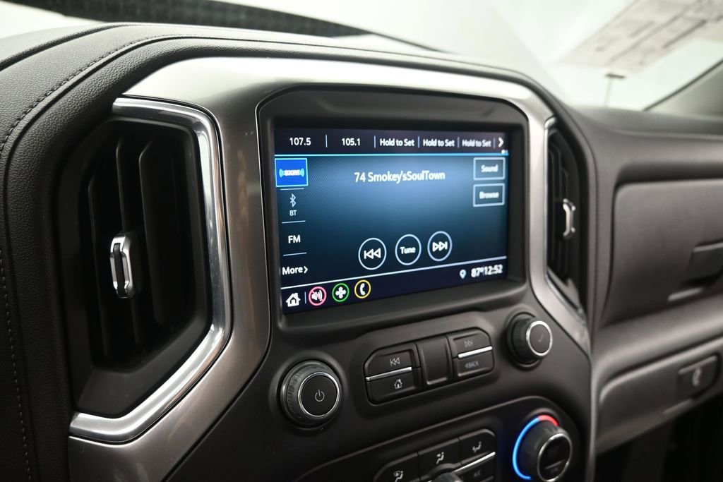 Used 2021 Chevrolet Silverado 1500 LT AWD/4WD image 34