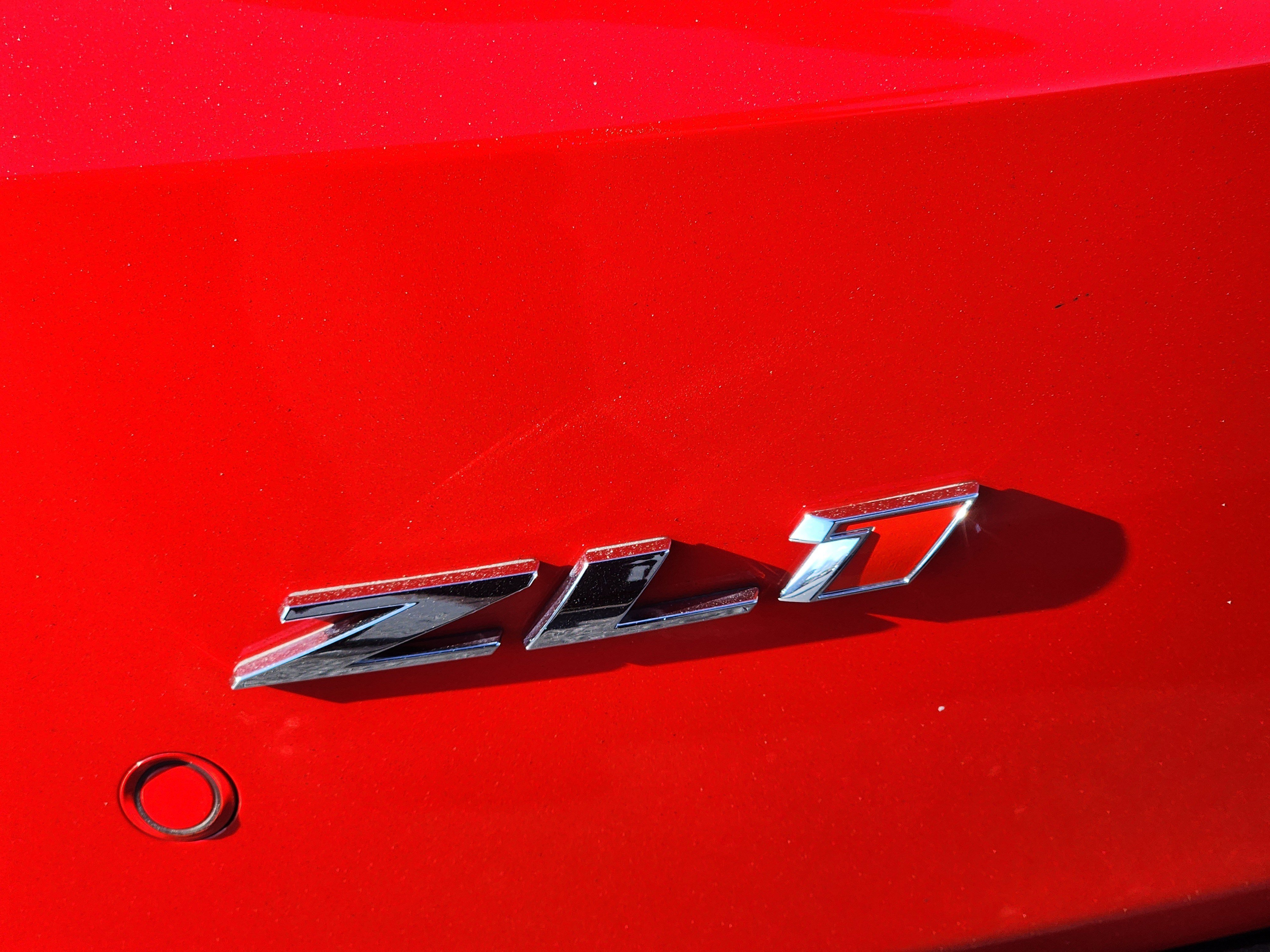 Used 2018 Chevrolet Camaro ZL1 image 12