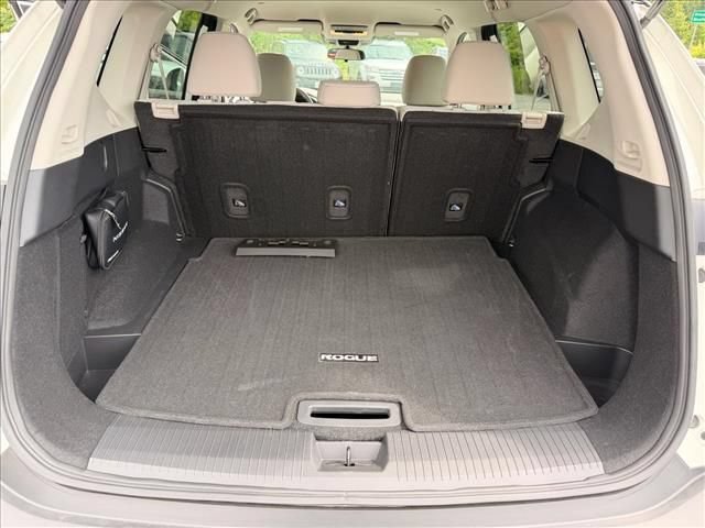 Used 2023 Nissan Rogue SV AWD/4WD image 29