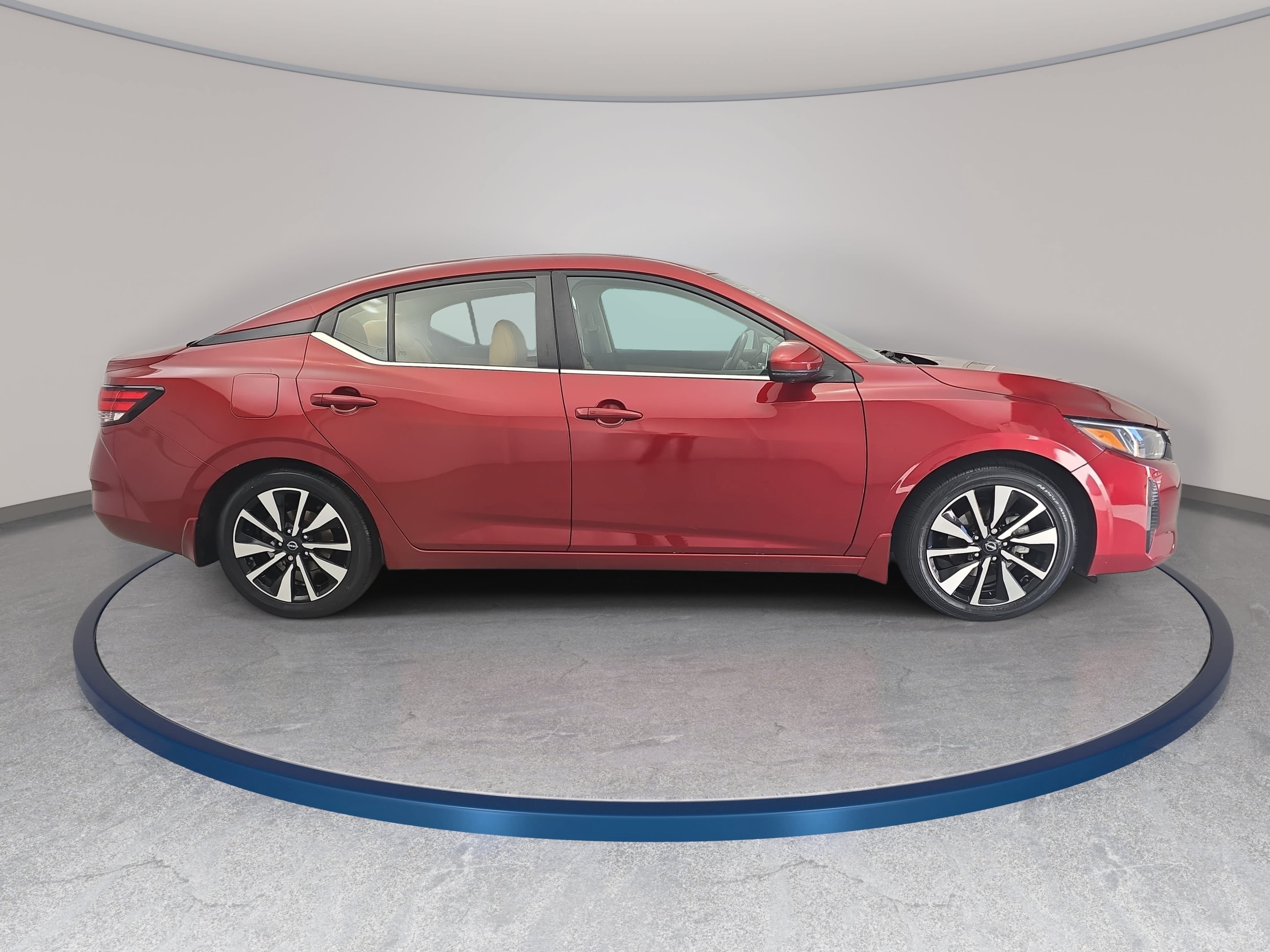 Used 2024 Nissan Sentra SV w/ SV Premium Package FWD image 4