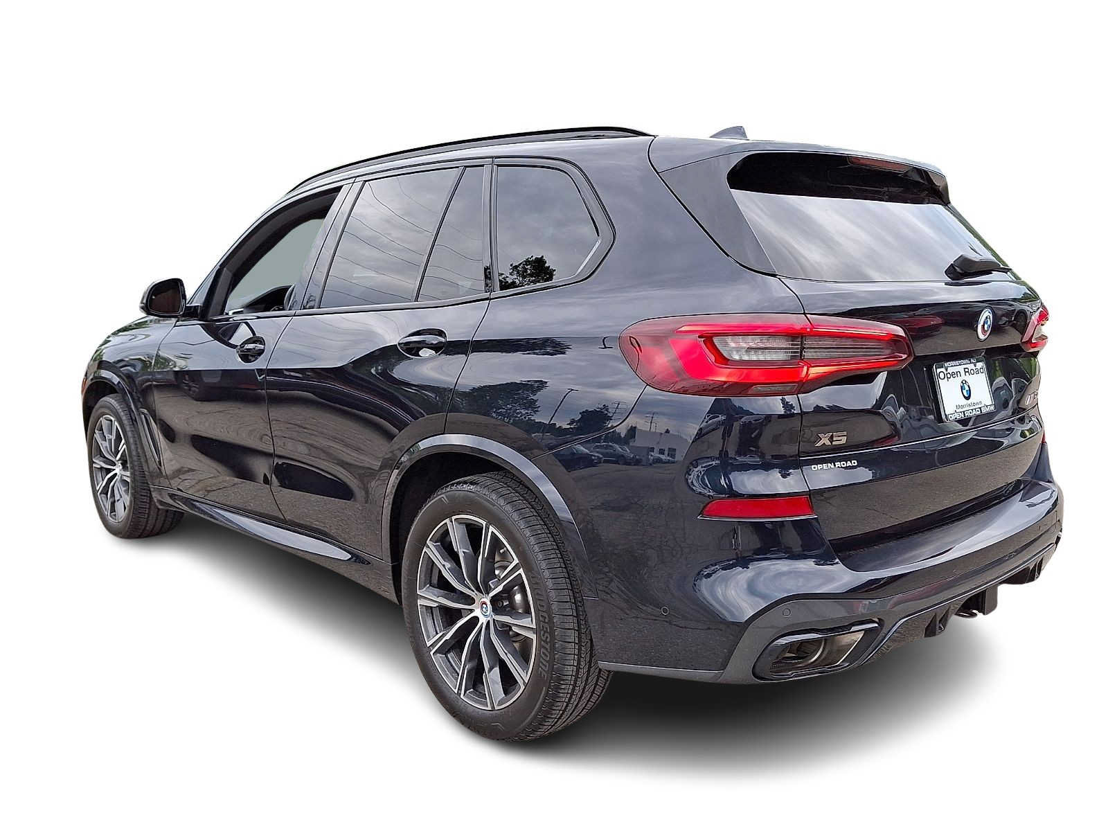 Certified 2023 BMW X5 M50i w/ Climate Comfort Package AWD/4WD image 4