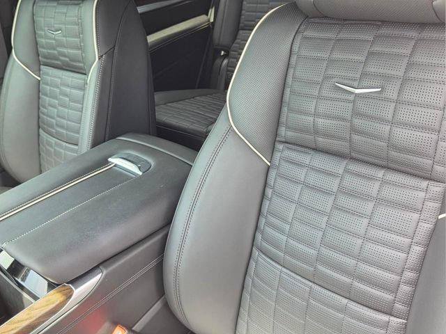Certified 2026 Cadillac Escalade Platinum Luxury AWD/4WD image 15