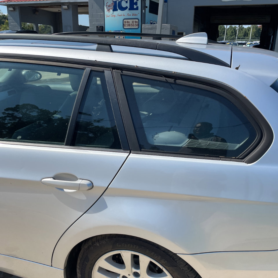 Used 2007 BMW 328xi Wagon image 14