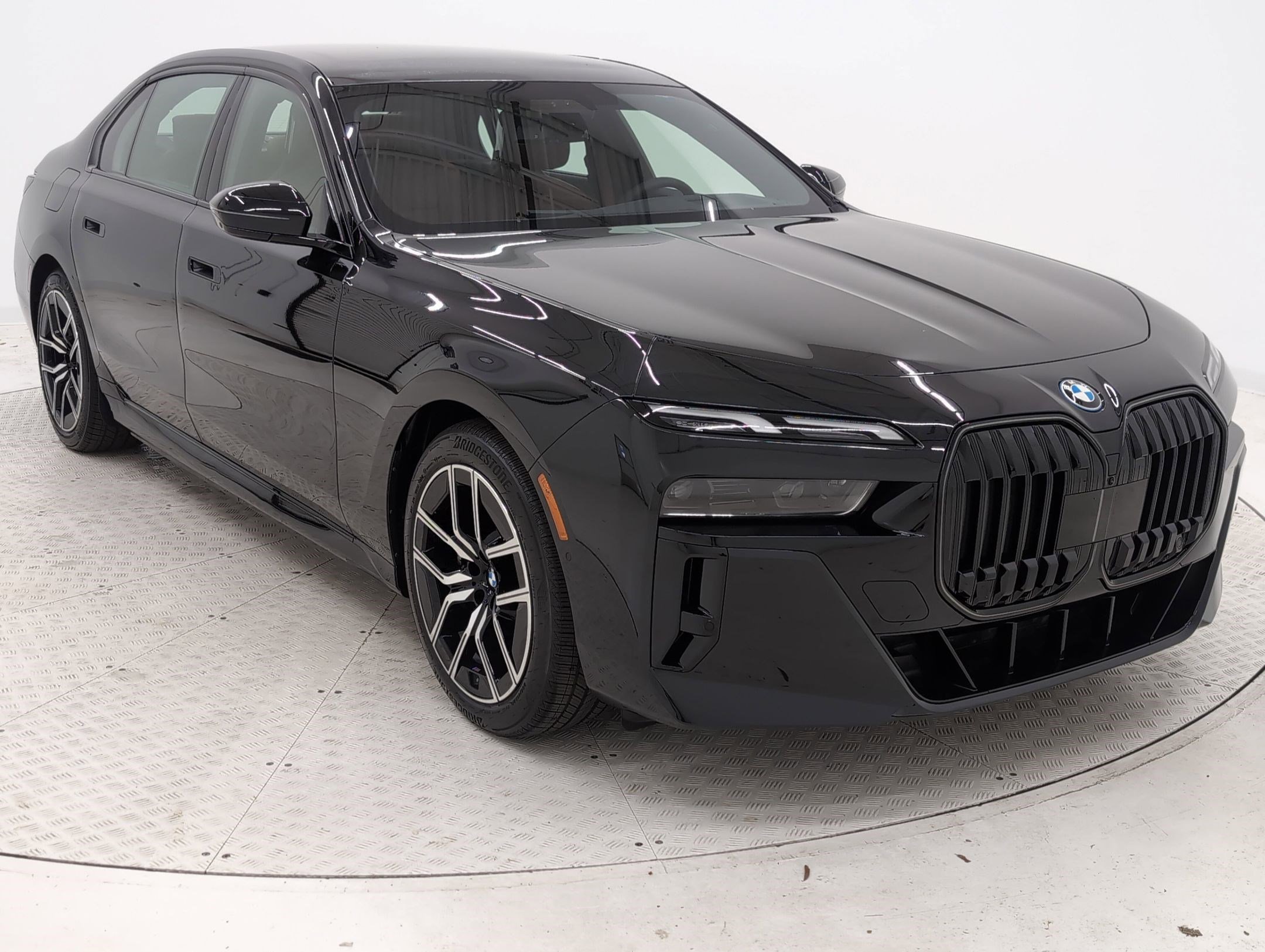New 2025 BMW i7 eDrive50 w/ M Sport Package image 7
