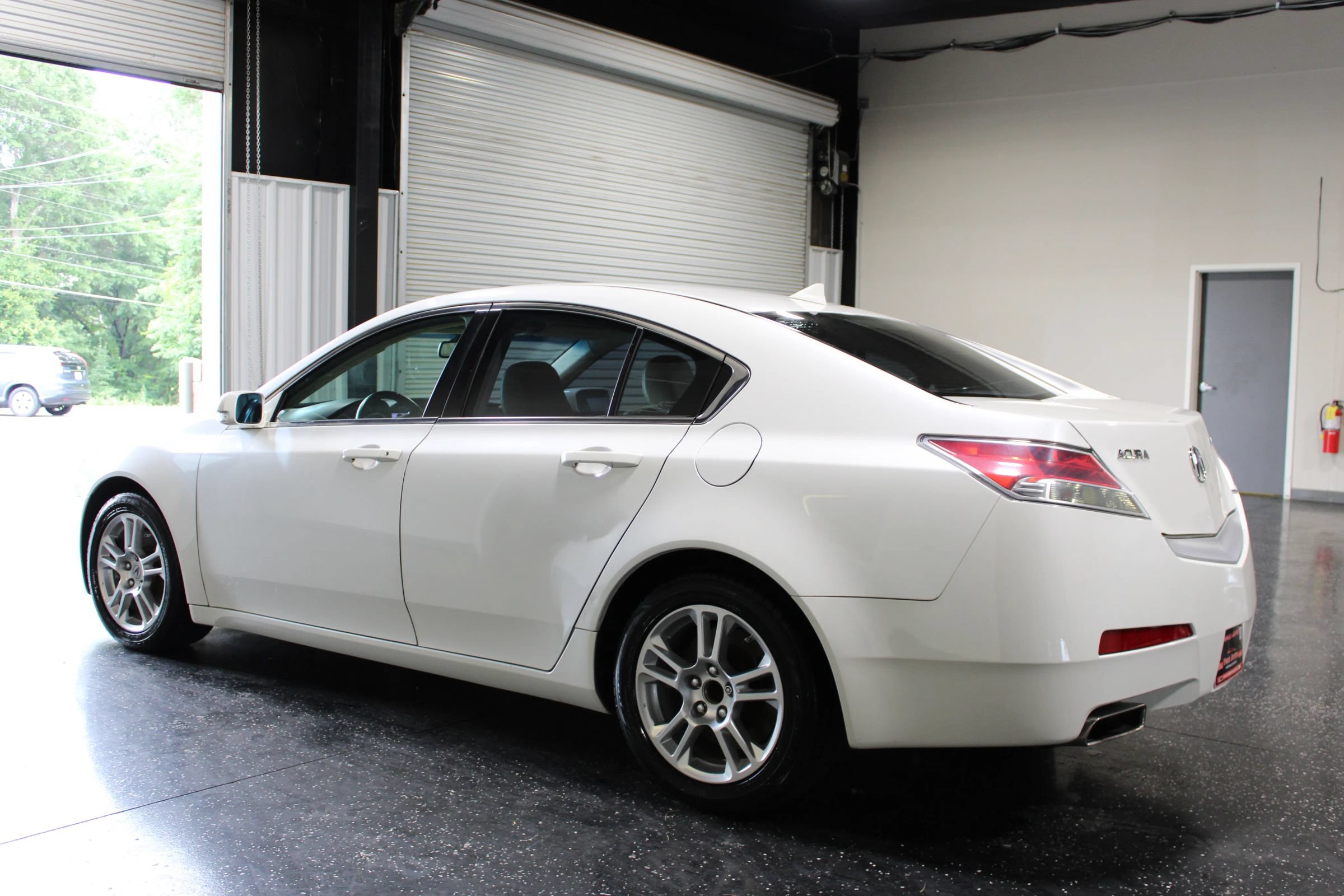 Used 2010 Acura TL FWD image 5