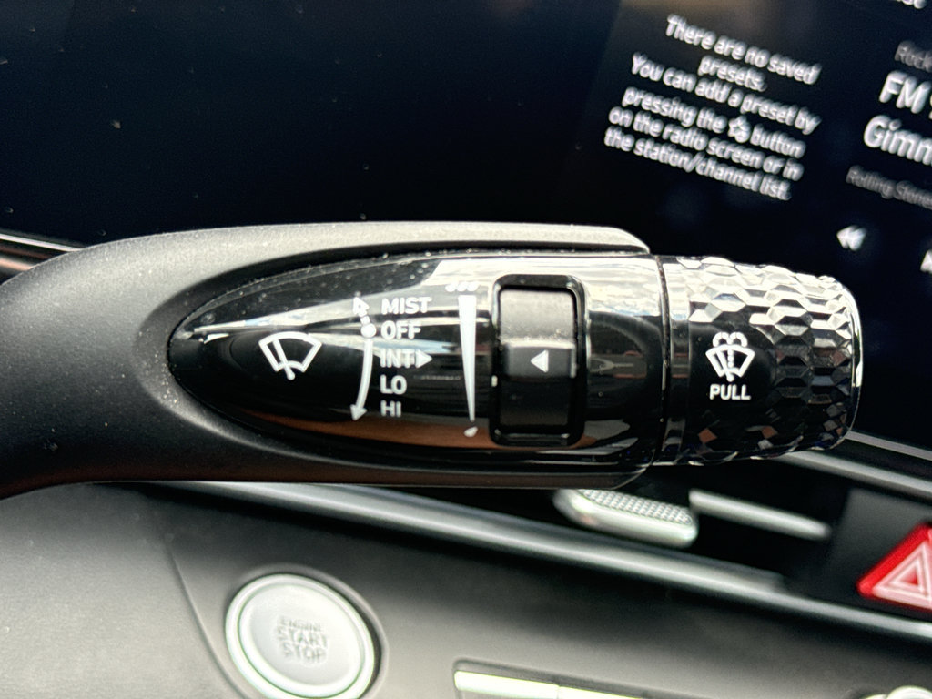 Used 2025 Hyundai Elantra Limited FWD image 20