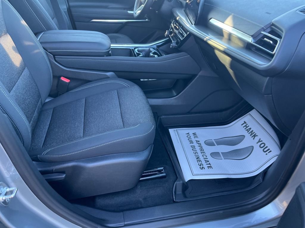 New 2026 Chevrolet Traverse LT image 33