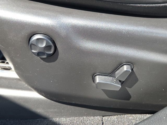 Used 2024 Dodge Durango R/T w/ Tow 'N Go Package AWD/4WD image 29