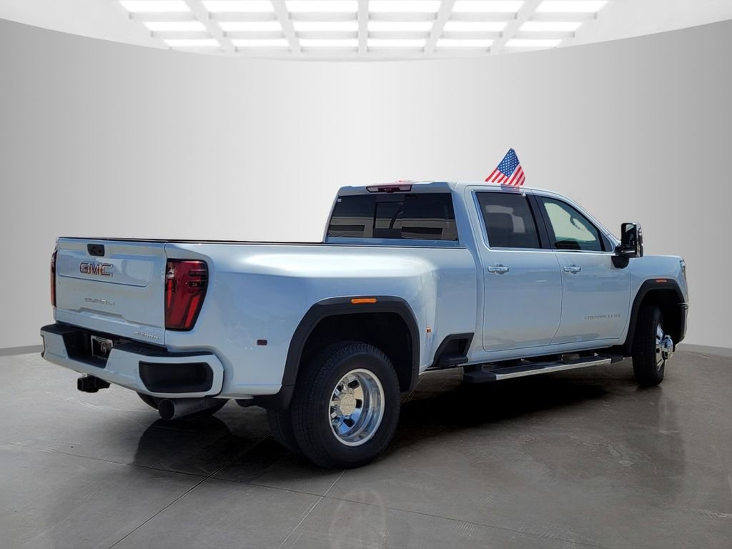 New 2026 GMC Sierra 3500 Denali w/ Denali Reserve Package AWD/4WD image 4